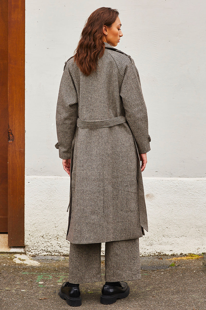 HOUNDSTOOTH TRENCH