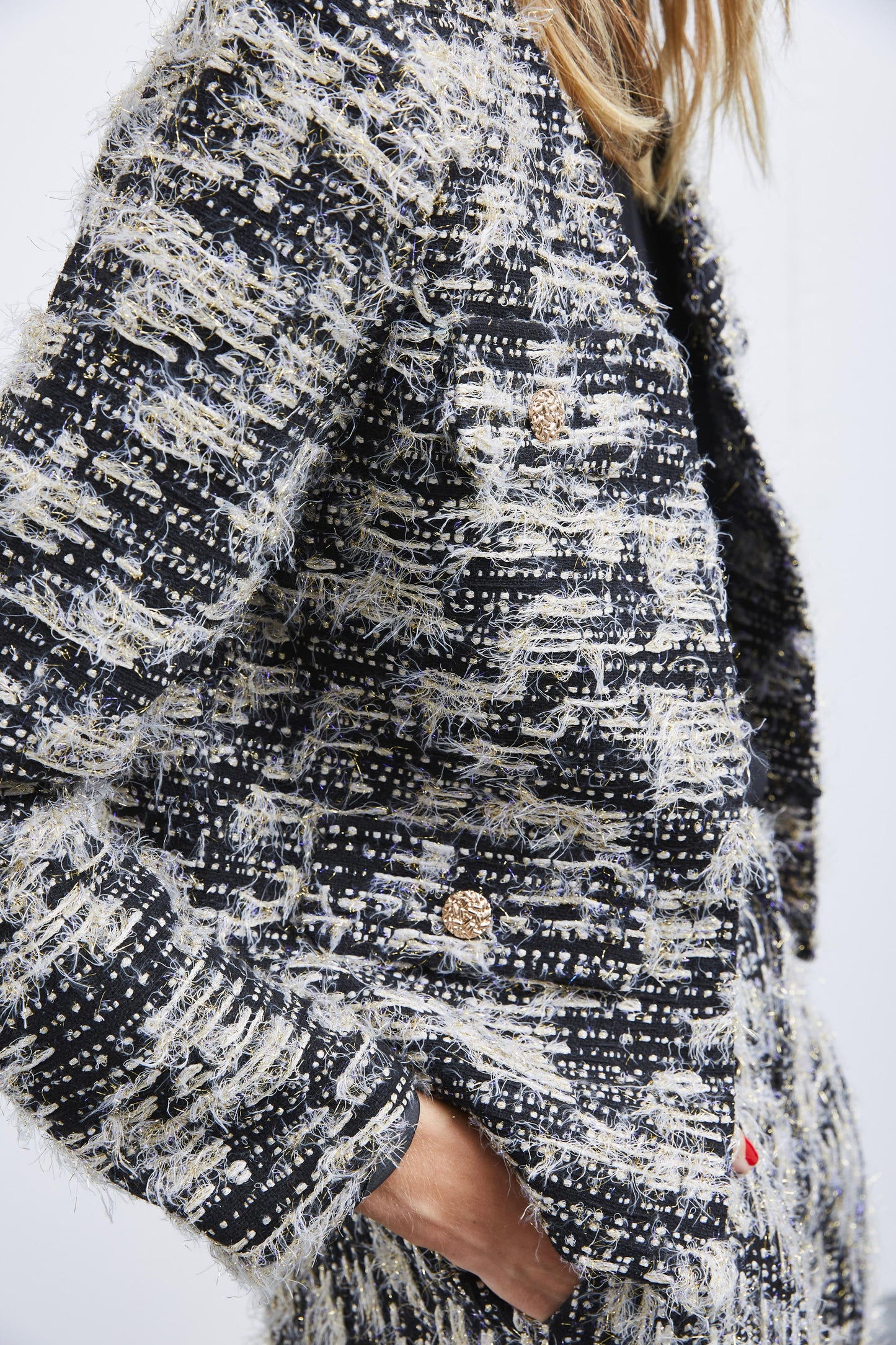 VESTE EN TWEED PAILLETÉE