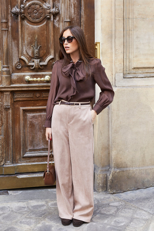 CHEMISE LAVALLIÈRE À PERLES