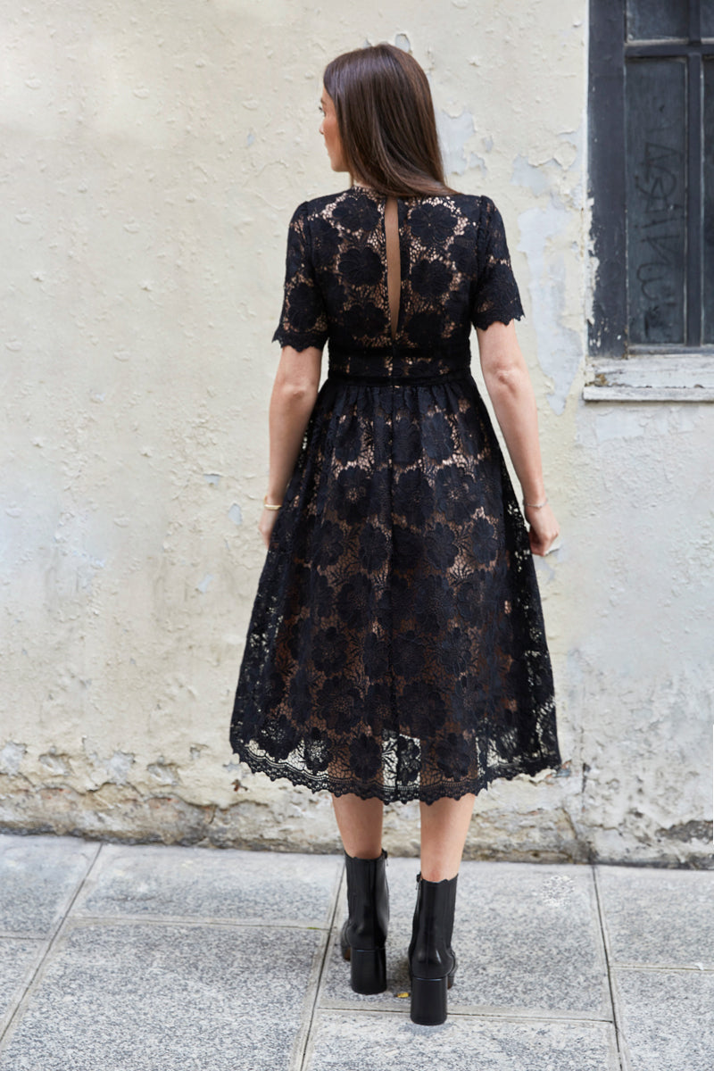 LACE DRESS WITH LINING
