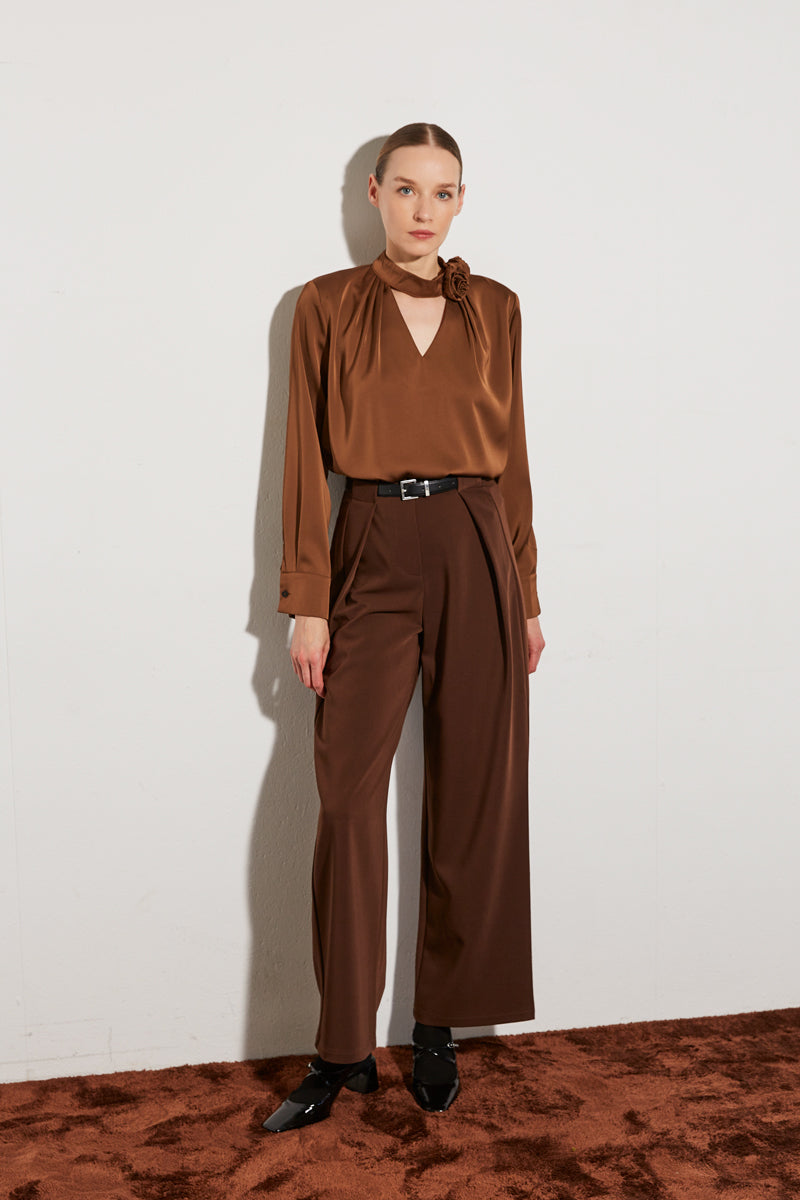 PANTALON MARRON À CEINTURE