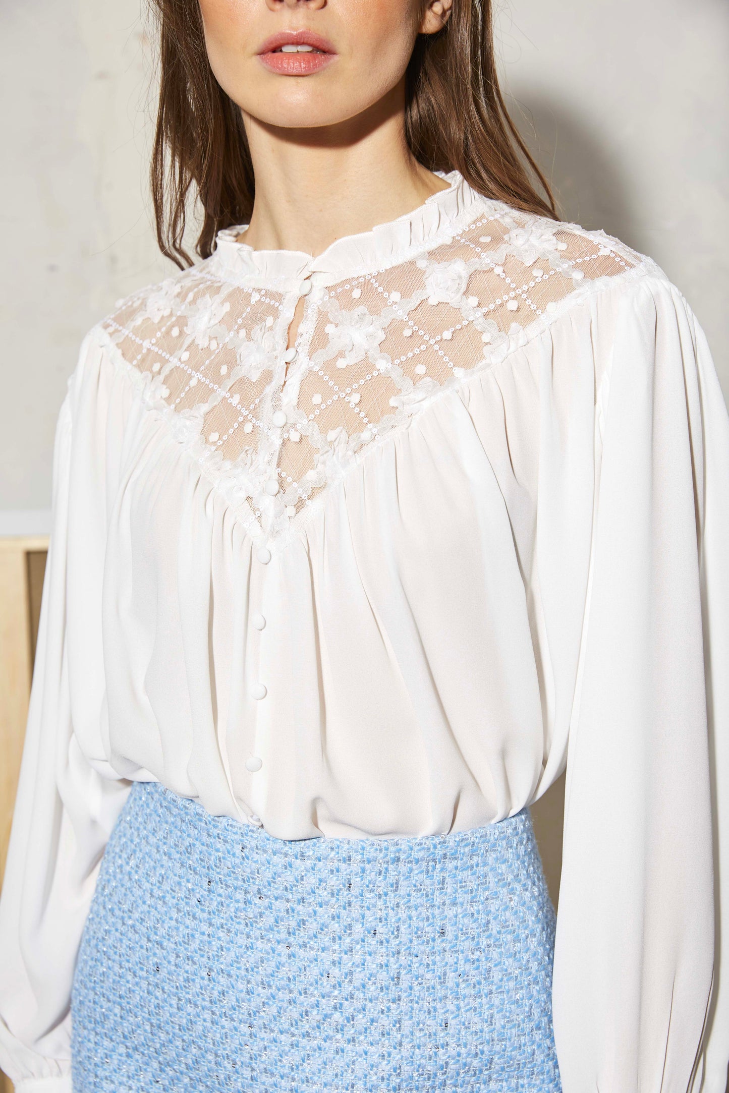 TOP EN DENTELLE