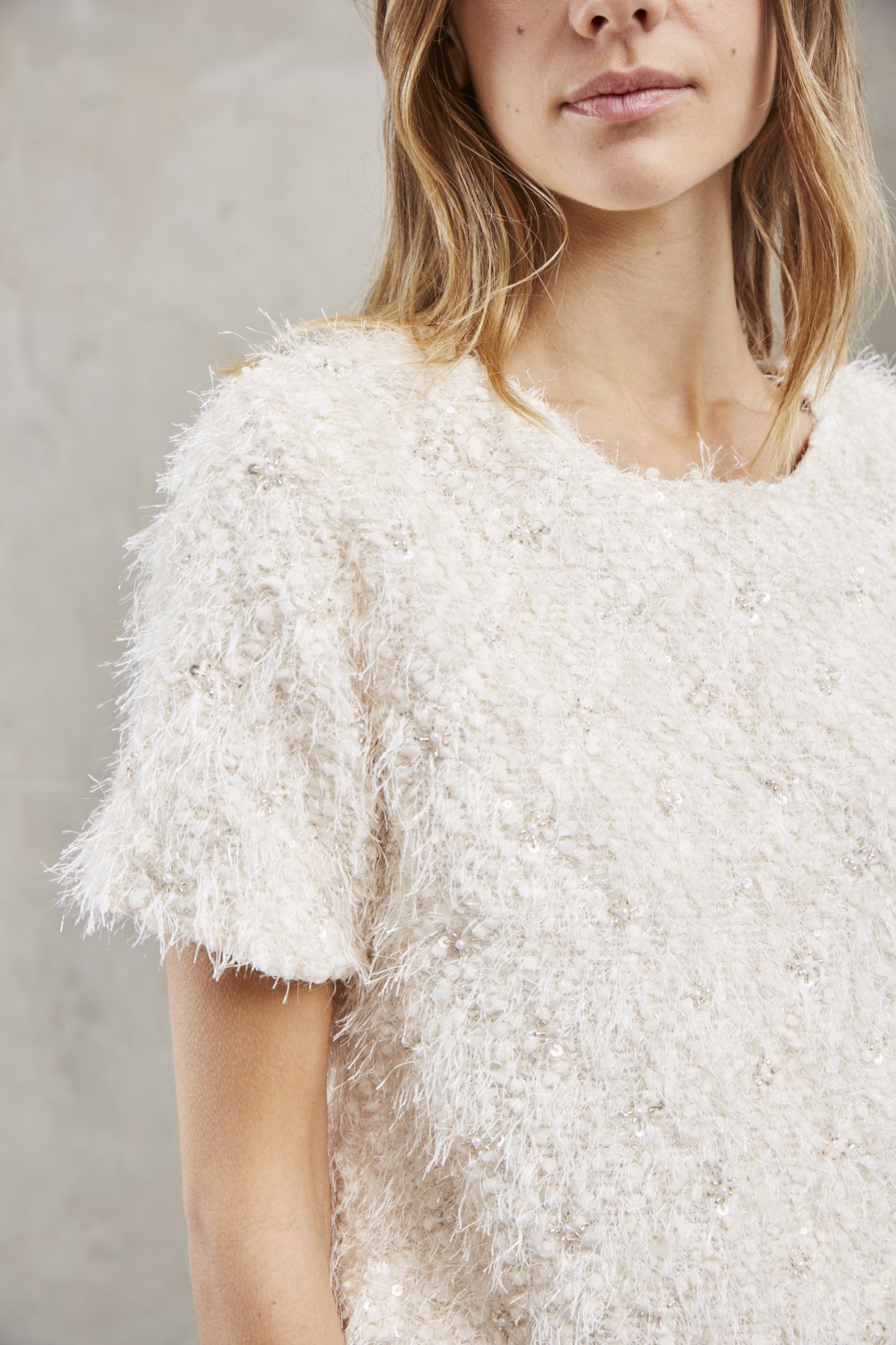 TOP À POILS ET STRASS