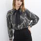 BLOUSE LAVALLIÈRE IMPRIMÉ CHAÎNES