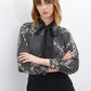 BLOUSE LAVALLIÈRE IMPRIMÉ CHAÎNES
