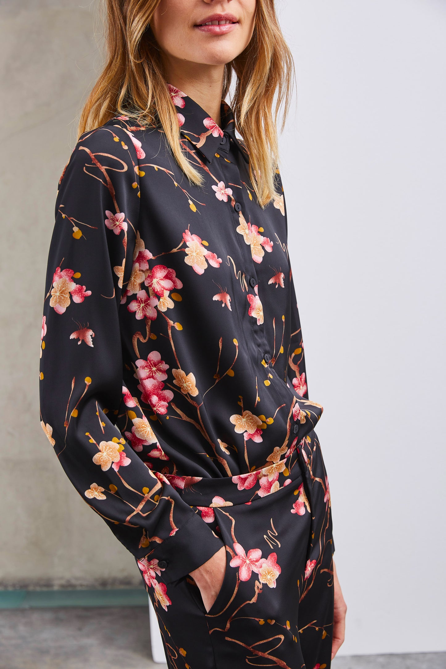 FLOWERED SHIRT