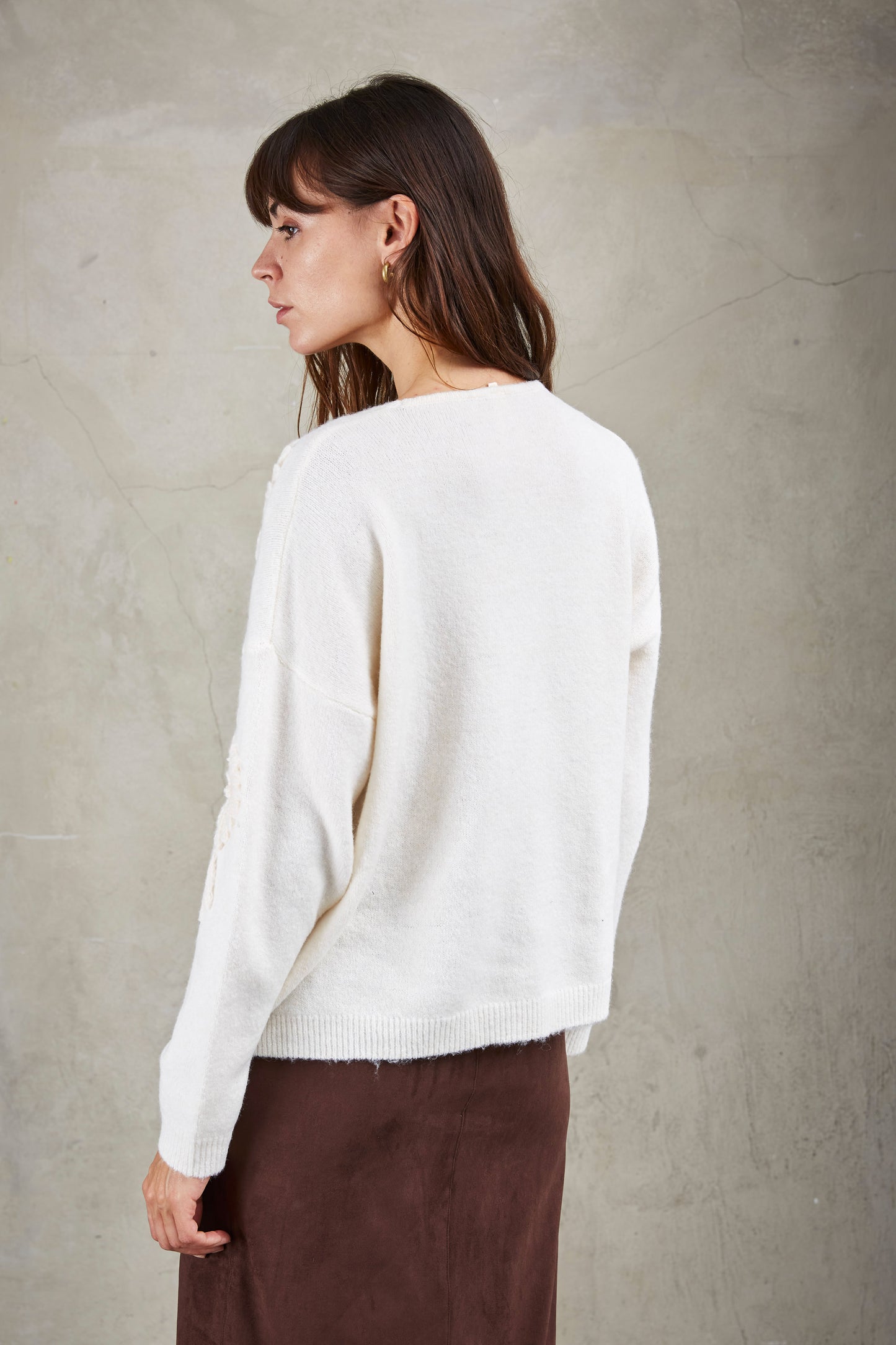 PULL EN MAILLE À FLEURS