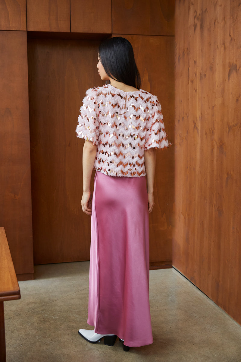 TOP PLUMEUX À SEQUINS