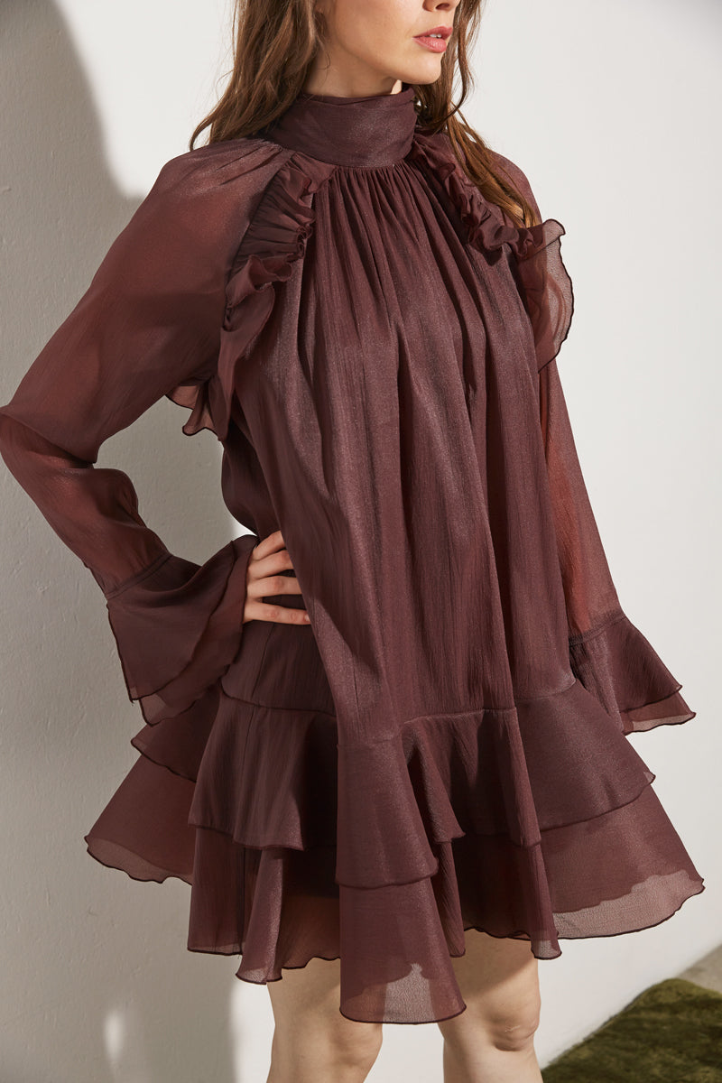 ROBE À VOLANT