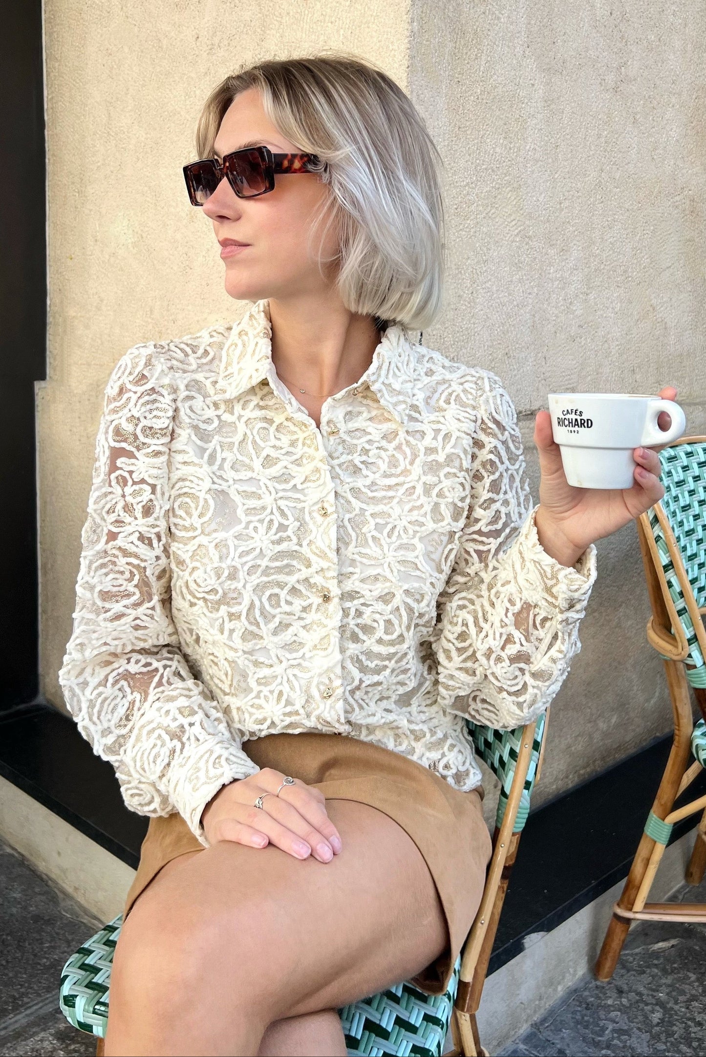 CHEMISE TEXTURÉE À SEQUINS