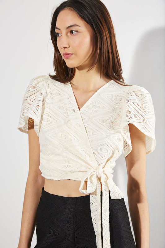 TOP À DENTELLE